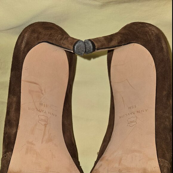 Ann Taylor Brown Suede Heels Women Size 11 EUC - Picture 8 of 8